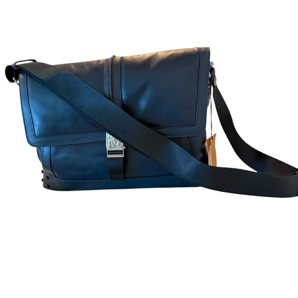 Tod's Italy Blue Leather New Messenger XBMTDSY9200ND6U820‎